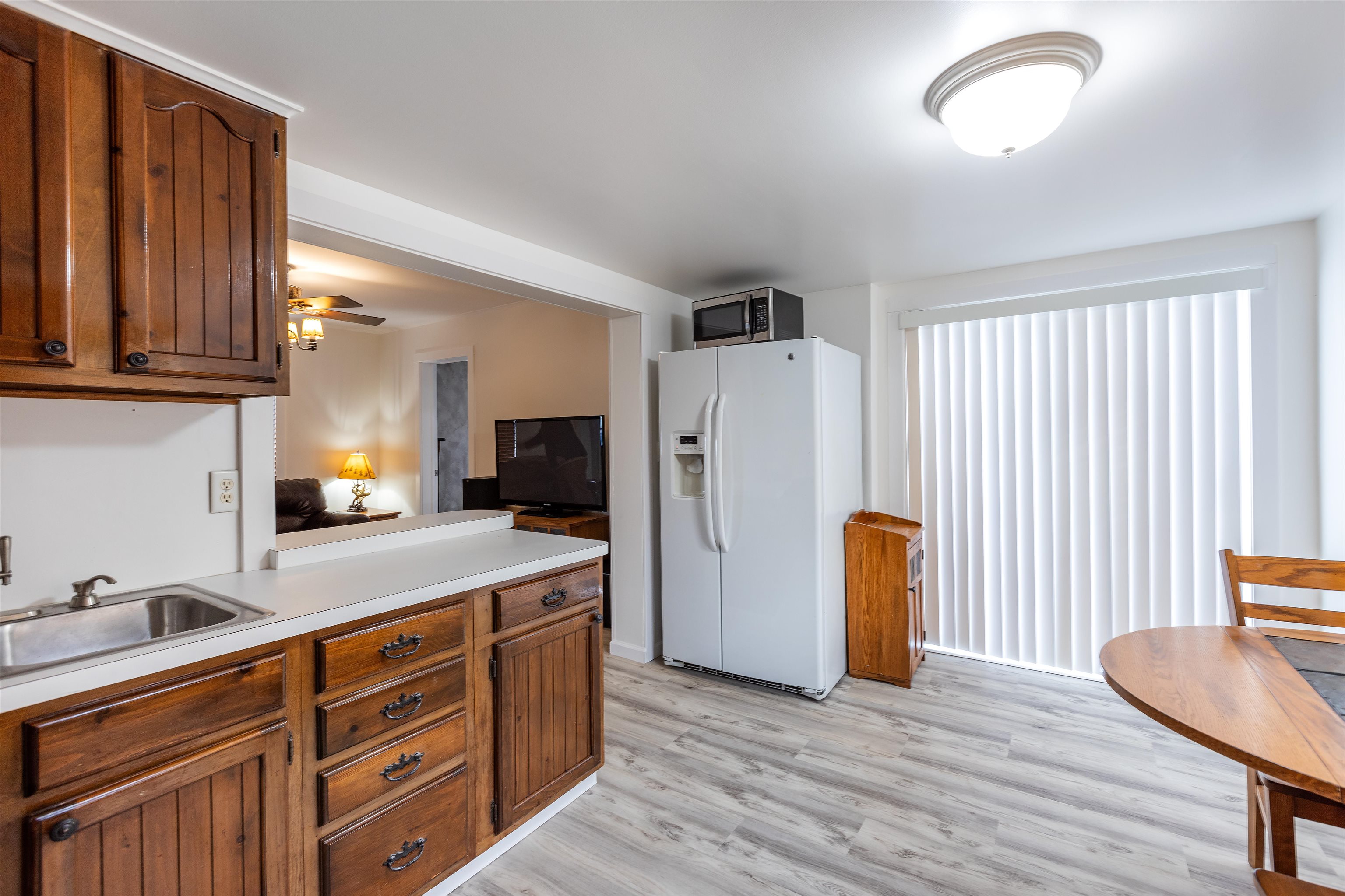 618 North Finn Road Bay City, MI 48708 - Photo 5 of 52