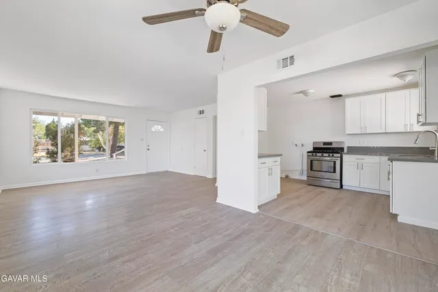 $489,999 | 45517 Kingtree Avenue, Lancaster, CA 93534