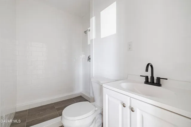 $489,999 | 45517 Kingtree Avenue, Lancaster, CA 93534