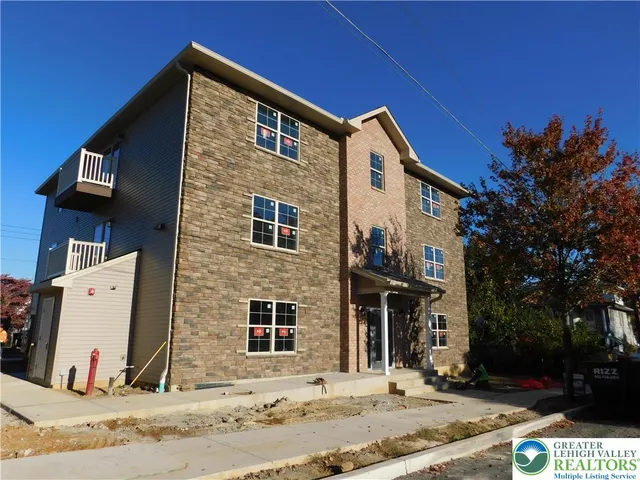 $2,100 | 1513 Maple Street, Unit 101, Bethlehem, PA 18017
