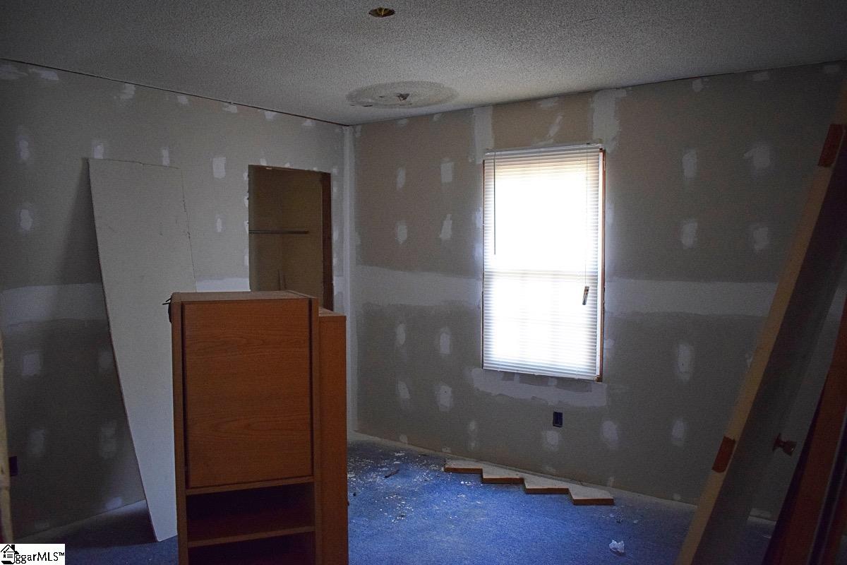 525 State Rd S-42-1256 Enoree, SC 29335 - Photo 18 of 36