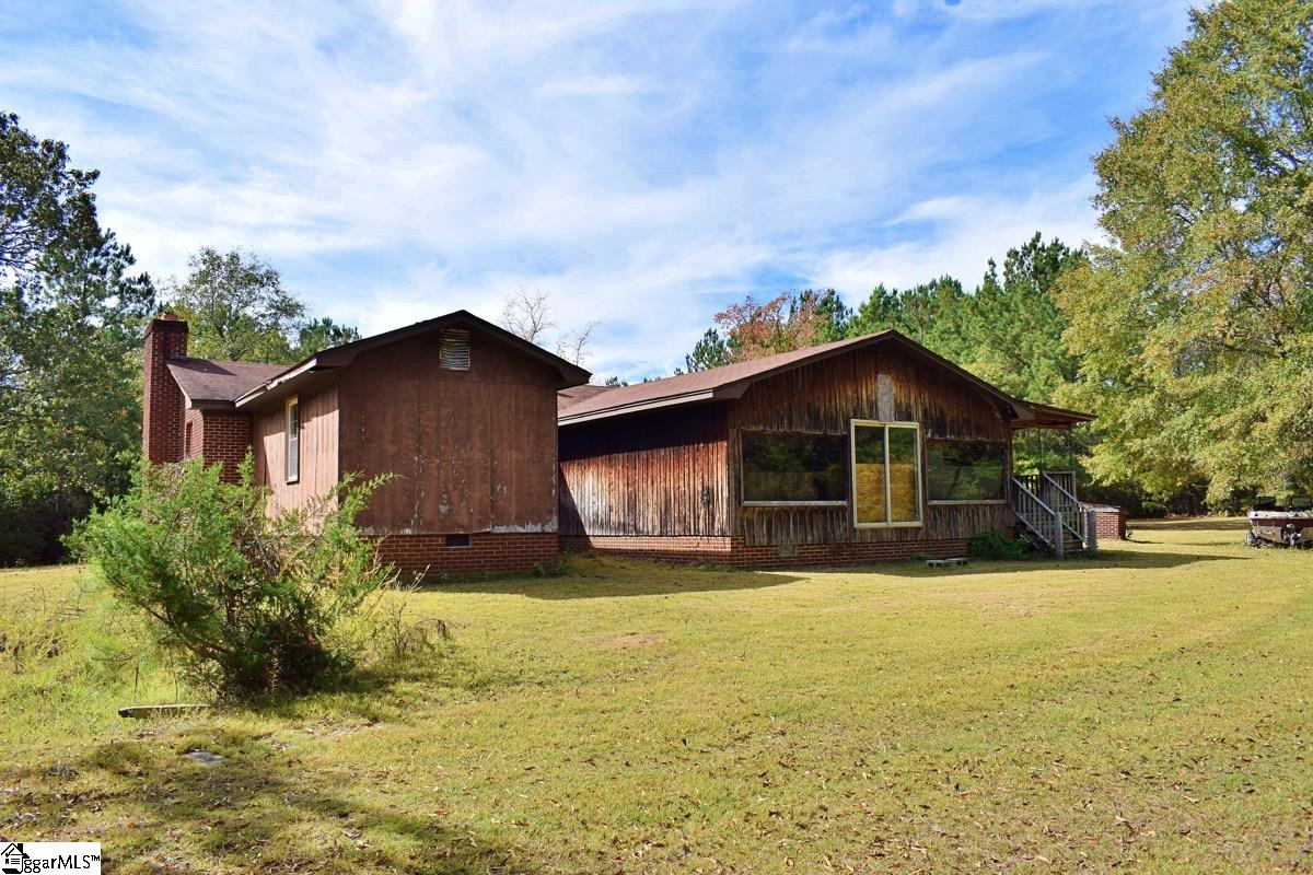 525 State Rd S-42-1256 Enoree, SC 29335 - Photo 20 of 36