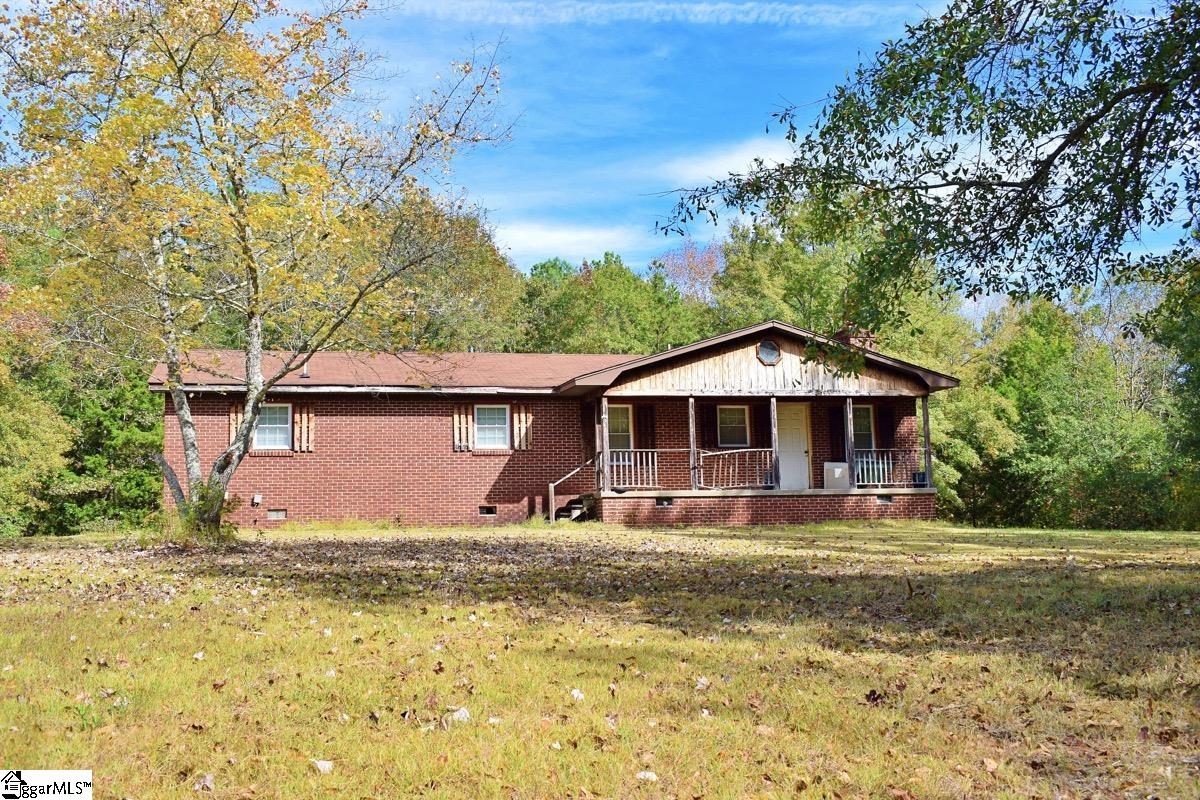 525 State Rd S-42-1256 Enoree, SC 29335 - Photo 2 of 36