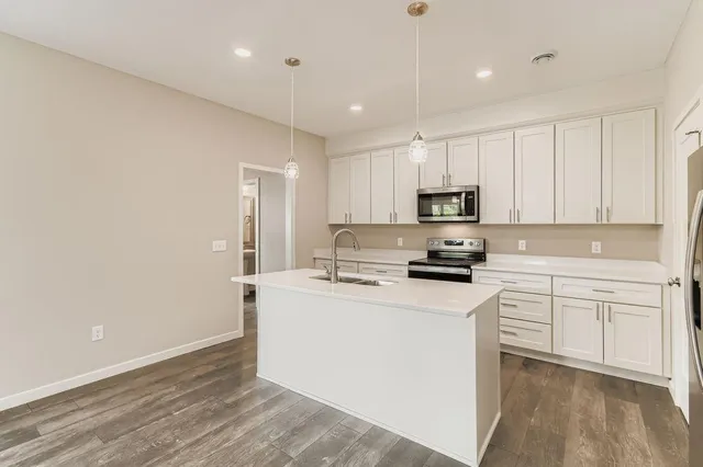 $354,900 | 535 Forest Street North, St. Paul, MN 55106