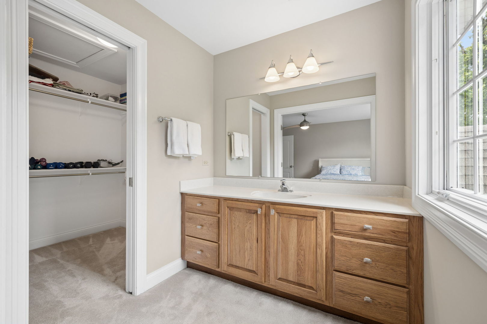 5709 Lenox Road Lisle, IL 60532 - Photo 35 of 46 Gallery Image 35