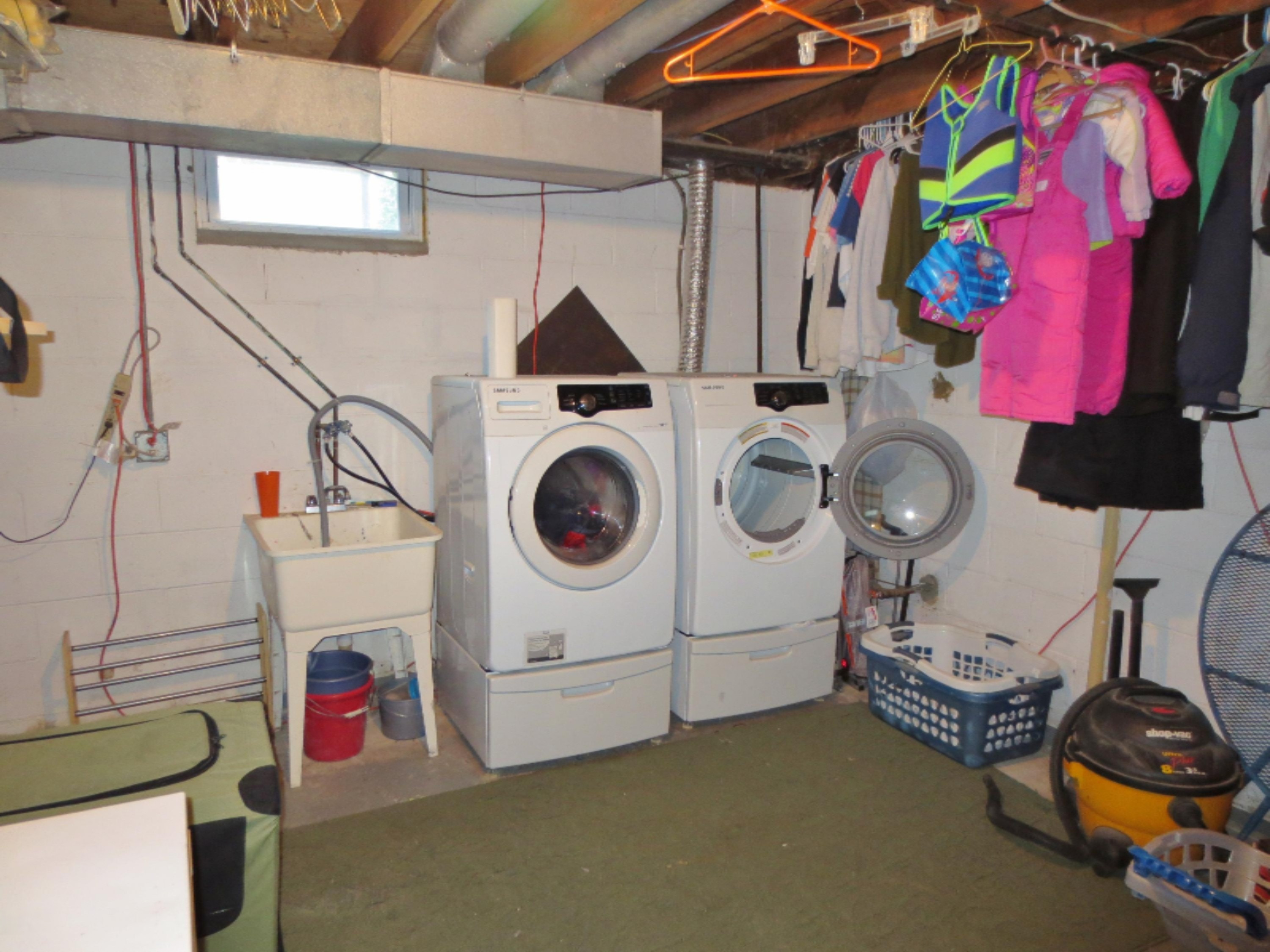 1887 Letart Avenue Muskegon, MI 49441 - Photo 14 of 15 Laundry