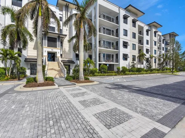 $16,500 | 1111 Central Avenue, Unit 216, Naples, FL 34102