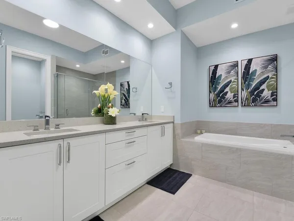 $16,500 | 1111 Central Avenue, Unit 216, Naples, FL 34102