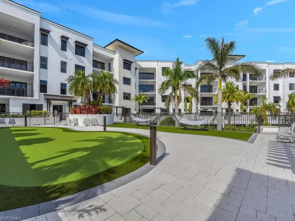 $16,500 | 1111 Central Avenue, Unit 216, Naples, FL 34102