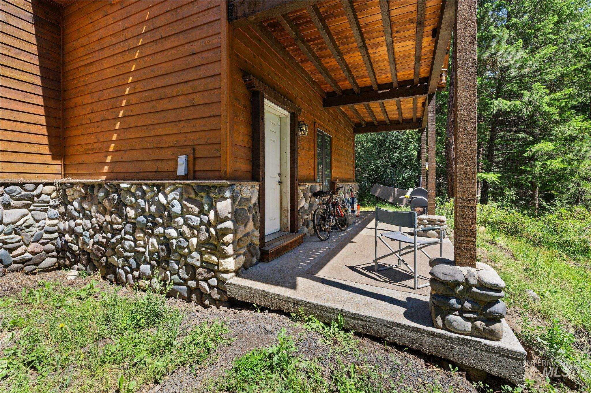 123 Wilderness Ranch Lane Cascade, ID 83611 - Photo 34 of 42