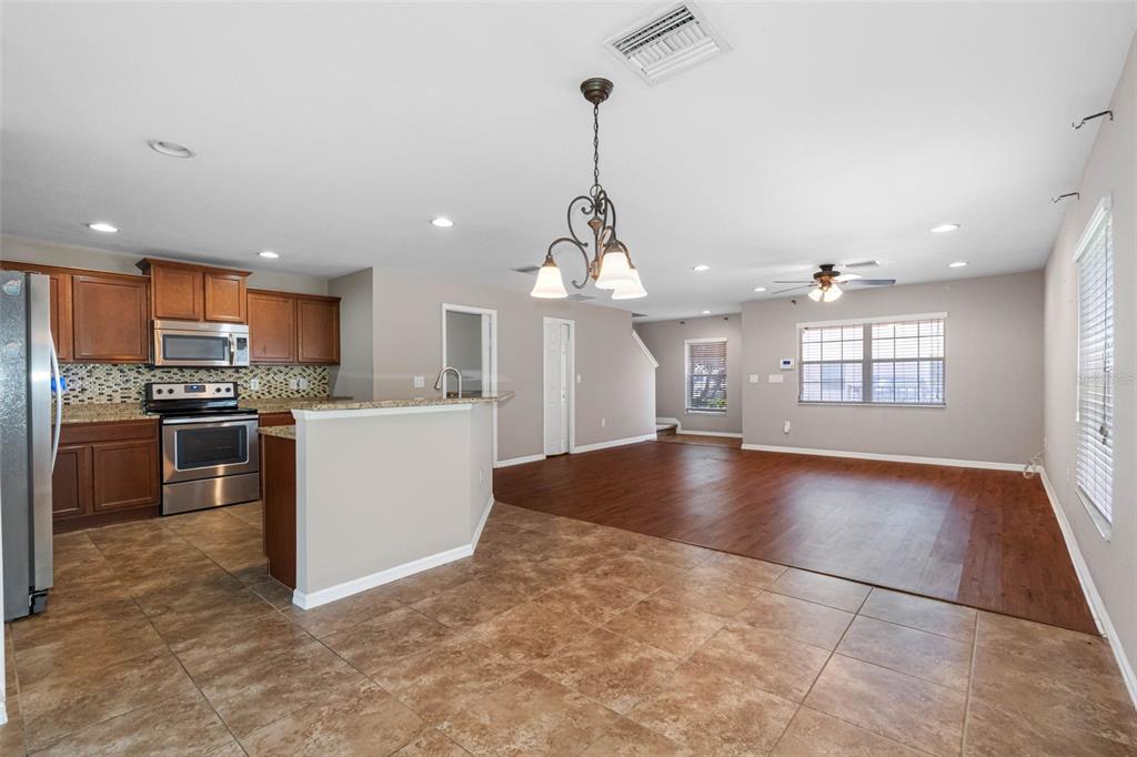 5101 Chipotle Lane Wesley Chapel, FL 33544 - Photo 7 of 59