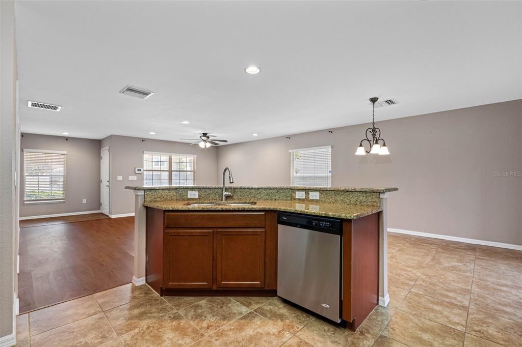 5101 Chipotle Lane Wesley Chapel, FL 33544 - Photo 10 of 59