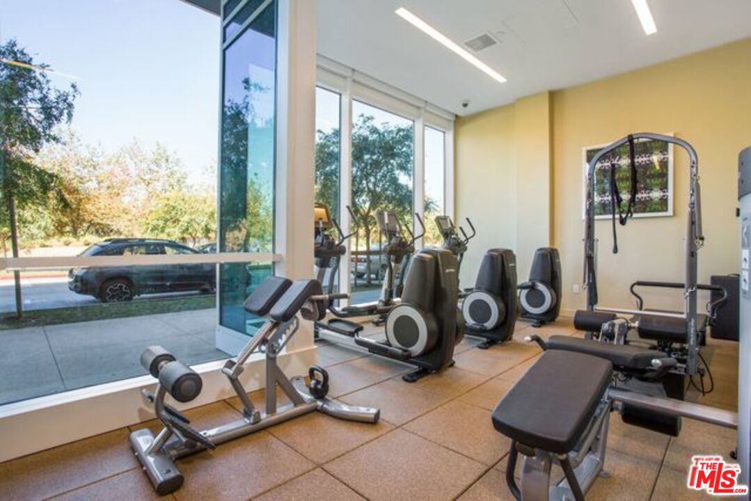 1705 Ocean, Unit 212 Santa Monica, CA 90401 - Photo 13 of 17