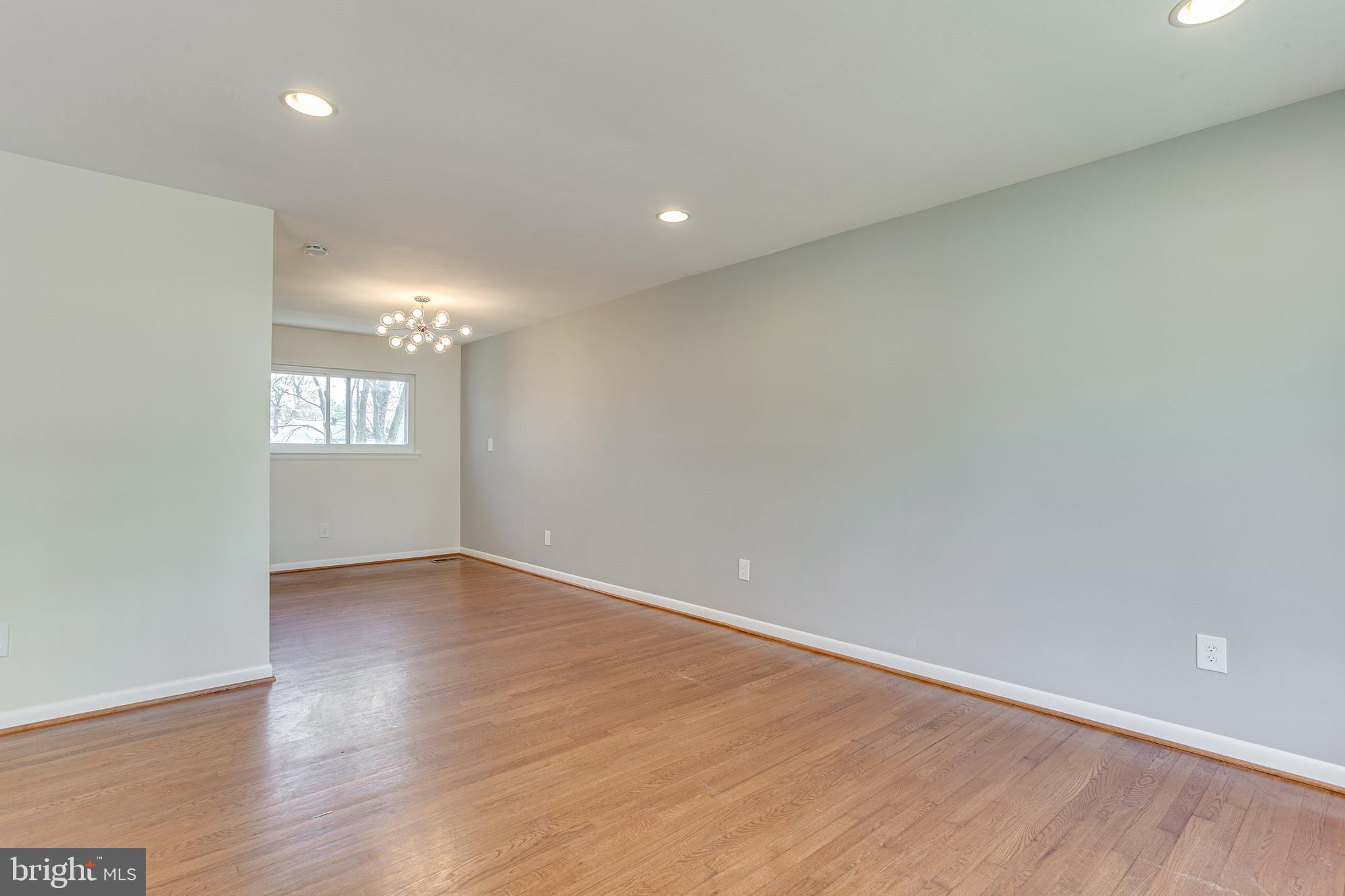 609 Denham Road Rockville, MD 20851 - Photo 11 of 32 DINING ROOM