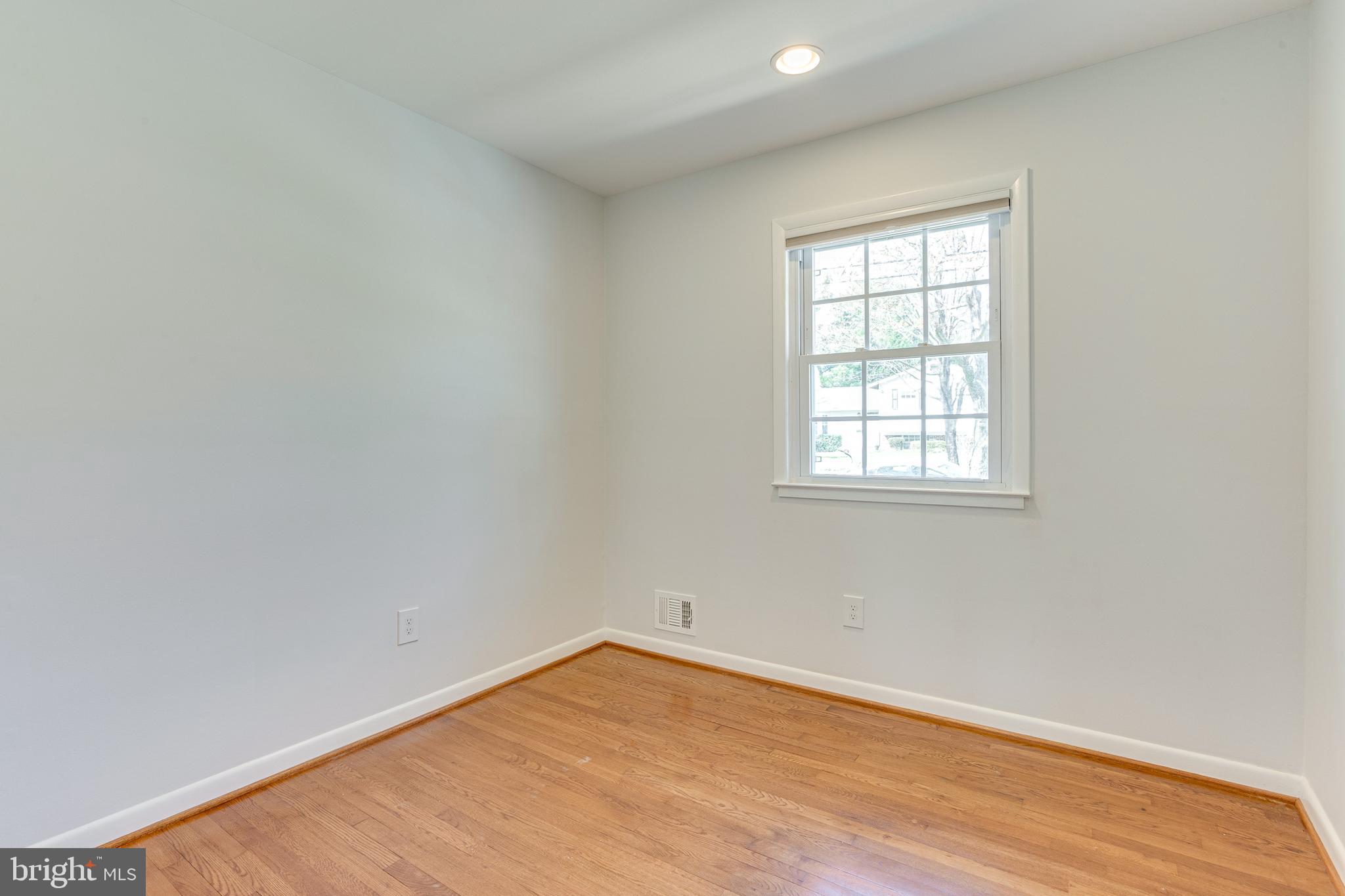 609 Denham Road Rockville, MD 20851 - Photo 16 of 32 BEDROOM 3