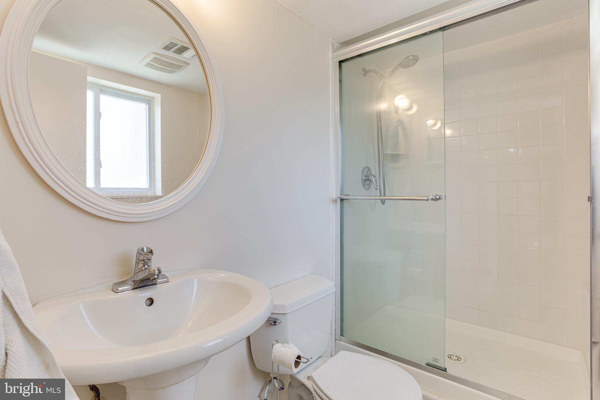 609 Denham Road Rockville, MD 20851 - Photo 24 of 32 FULL BATHROOM