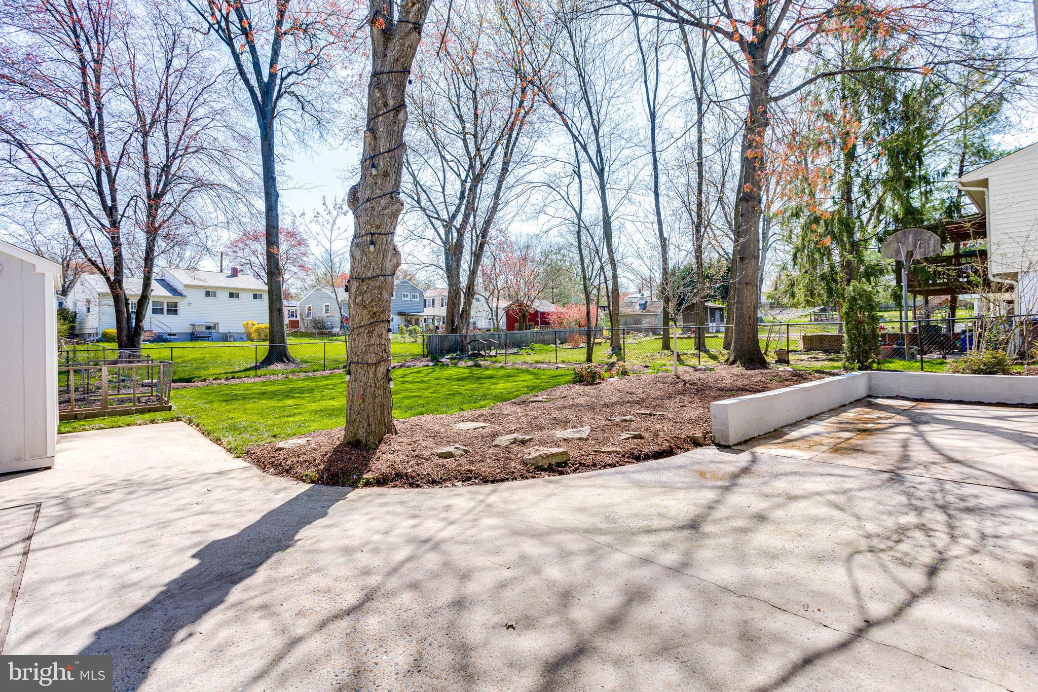 609 Denham Road Rockville, MD 20851 - Photo 29 of 32 YARD