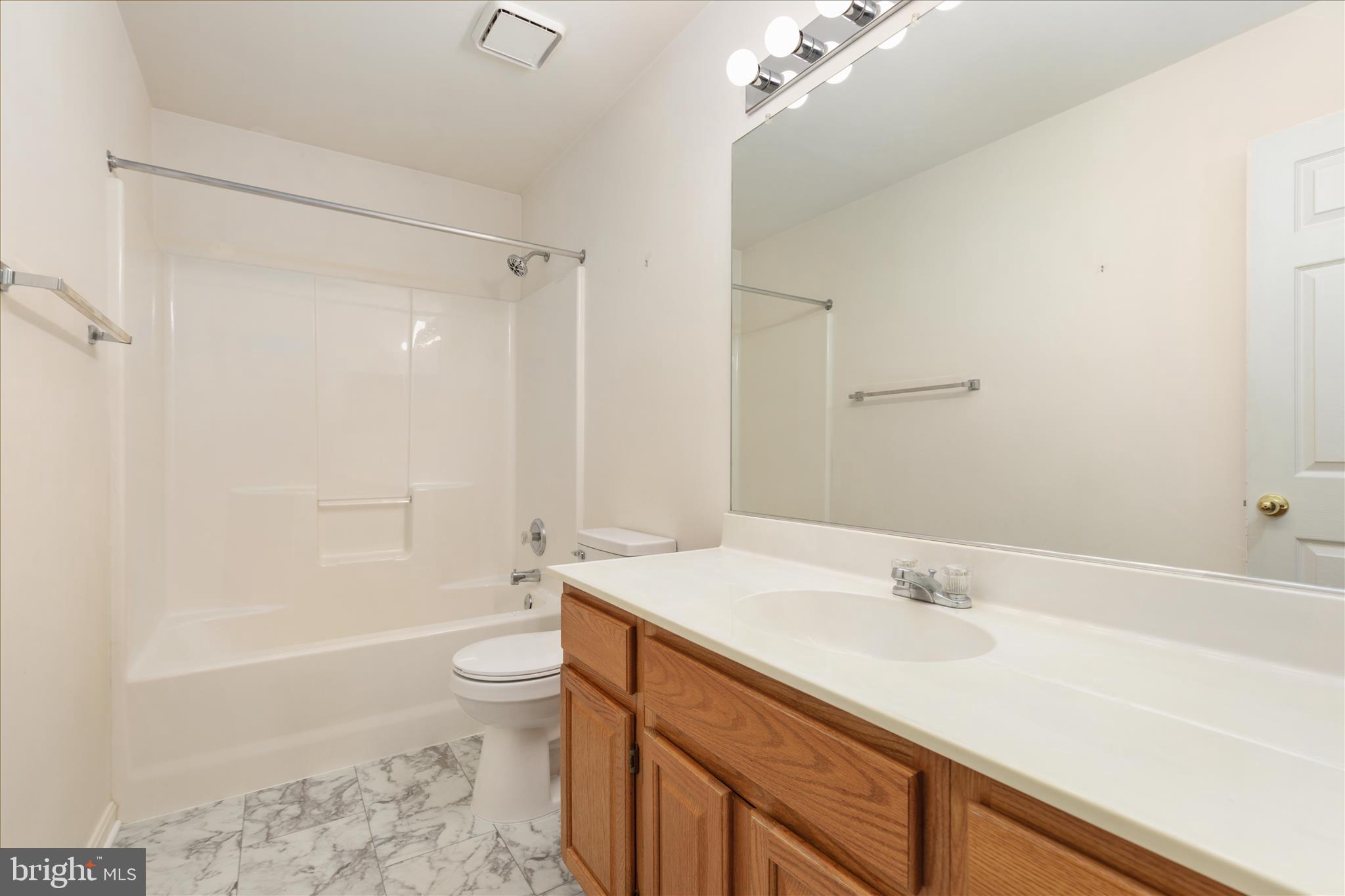 109 Artillery Road Winchester, VA 22602 - Photo 26 of 72 Hall Bath w/new flooring and counters