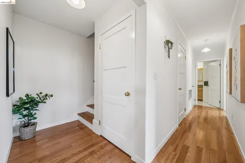 $1,499,000 | 708 Grizzly Peak Boulevard, Berkeley, CA 94708