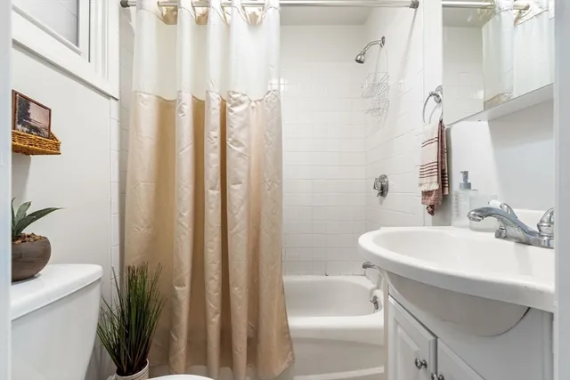 $2,150 | 377 Dorchester Street, Unit 1, Boston, MA 02127