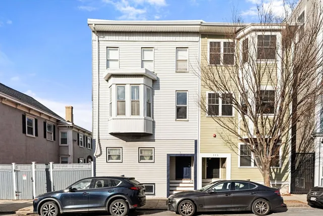 $2,150 | 377 Dorchester Street, Unit 1, Boston, MA 02127
