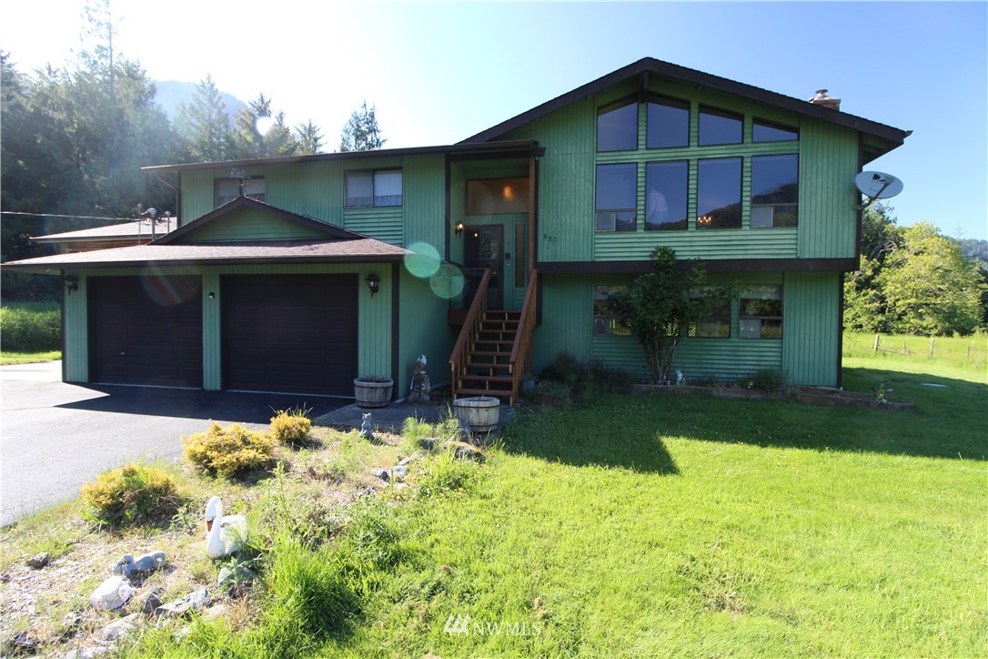 950 Herrick Road Port Angeles, WA 98363 - Photo 1 of 22 Gallery Image 1