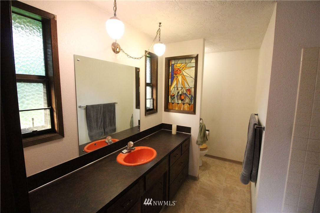 950 Herrick Road Port Angeles, WA 98363 - Photo 11 of 22 Gallery Image 11