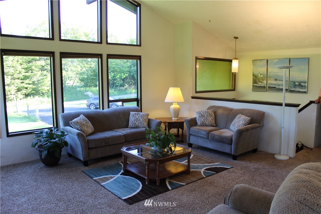 950 Herrick Road Port Angeles, WA 98363 - Photo 6 of 22 Gallery Image 6