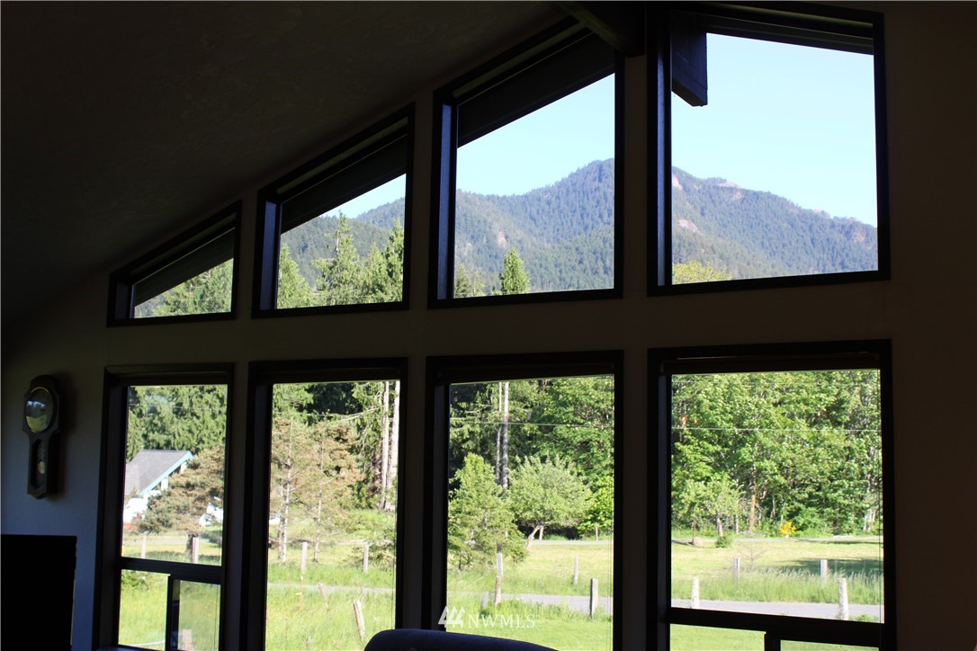 950 Herrick Road Port Angeles, WA 98363 - Photo 7 of 22 Gallery Image 7