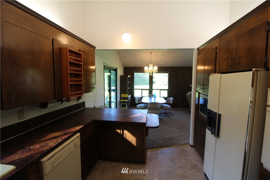 950 Herrick Road Port Angeles, WA 98363 - Photo 9 of 22 Gallery Image 9