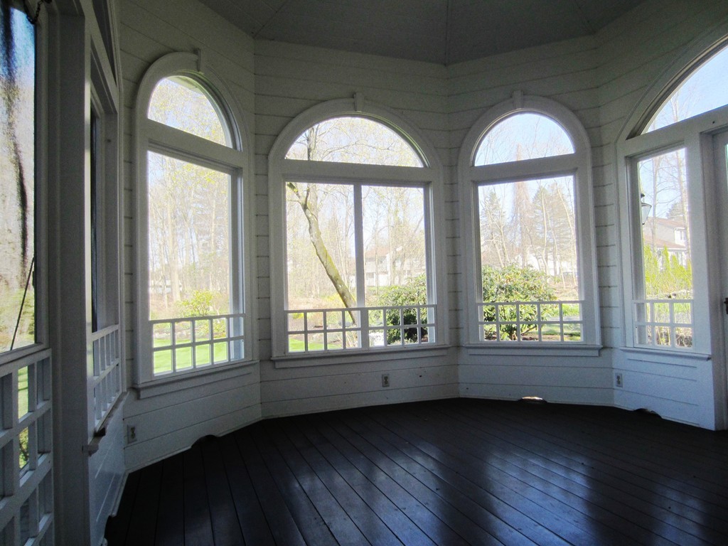 92 Church Street Ware, MA 01082 - Photo 5 of 30 Gallery Image 5