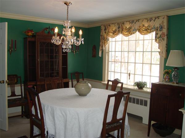 4 Rolling Ridge Road Andover, MA 01810 - Photo 3 of 12 Gallery Image 3