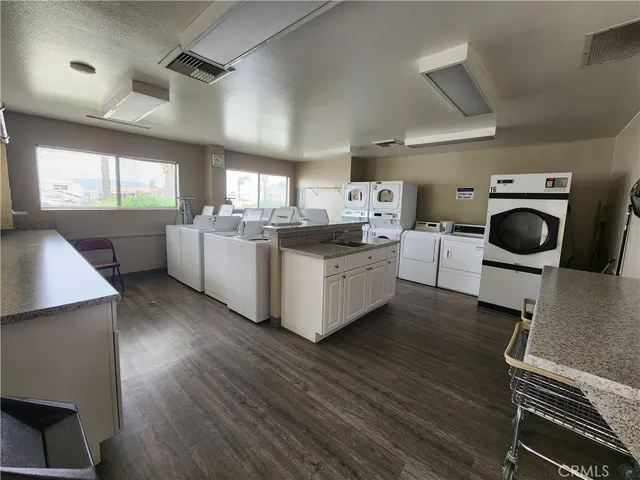 $1,333 | 1295 South Cawston Avenue, Unit 267, Hemet, CA 92545