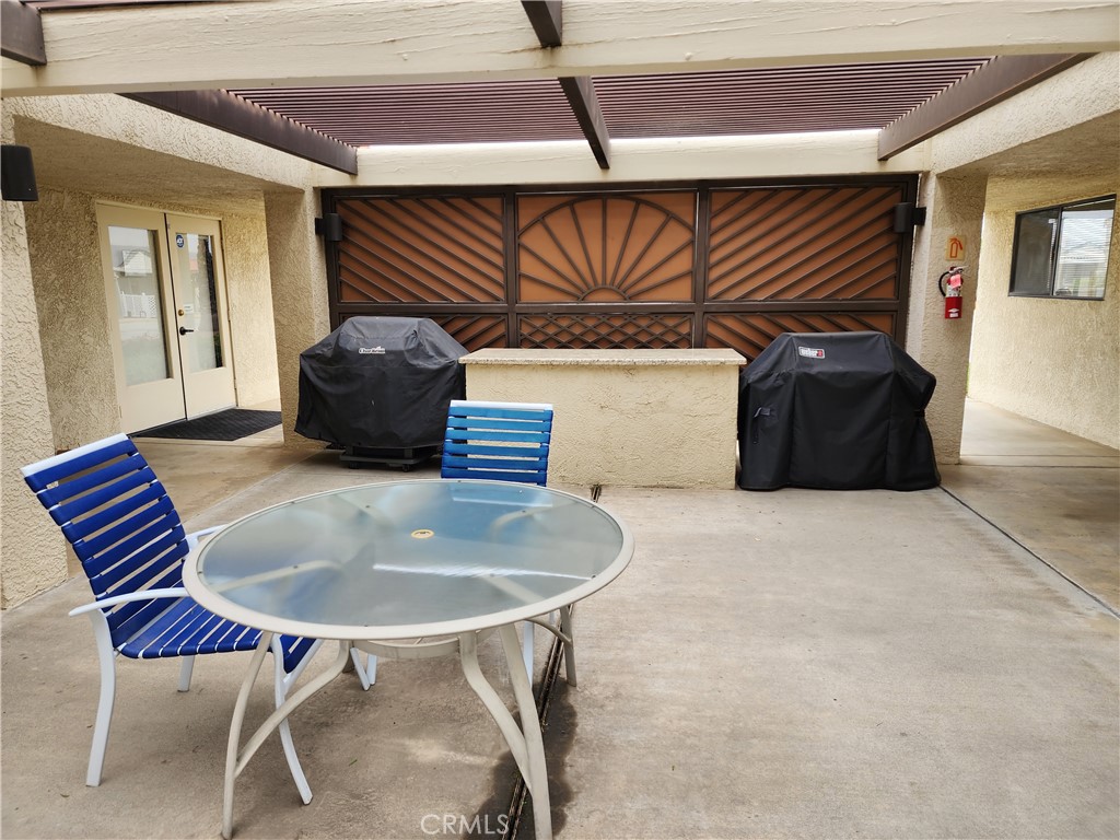 1295 South Cawston Avenue, Unit 267 Hemet, CA 92545 - Photo 16 of 34 Barbecue patio