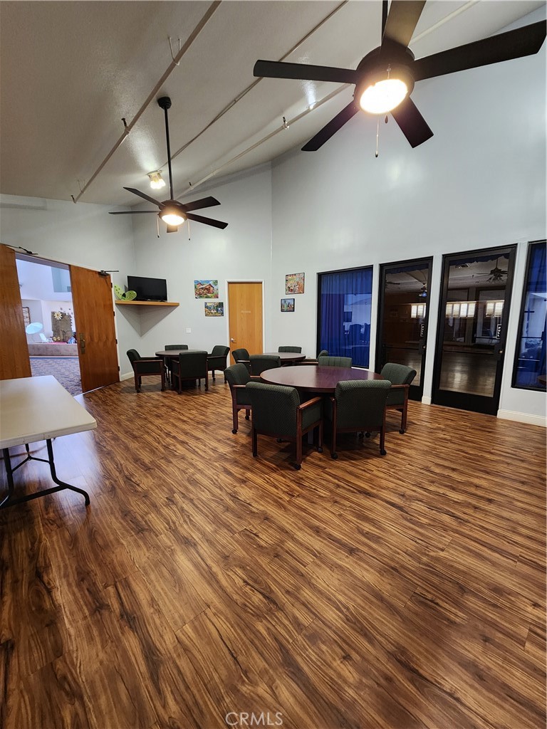 1295 South Cawston Avenue, Unit 267 Hemet, CA 92545 - Photo 25 of 34 Community room