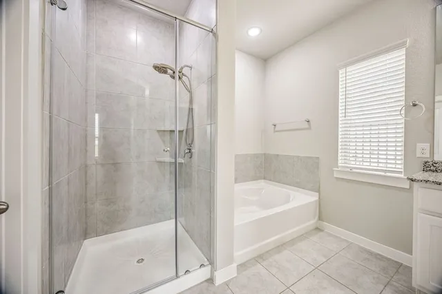 $325,000 | 15710 Cairnwell Bend Drive, Humble, TX 77346