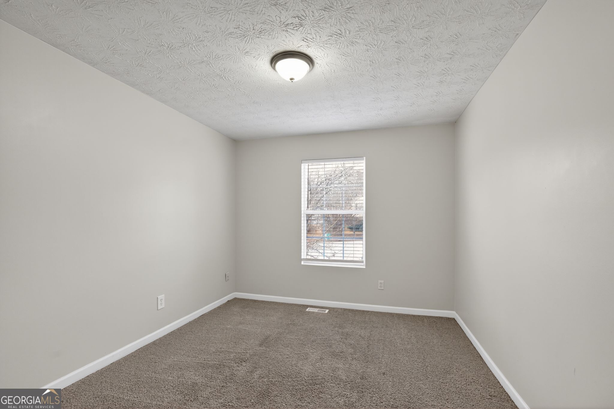 2247 Clayton Ridge Lithonia, GA 30058 - Photo 15 of 35