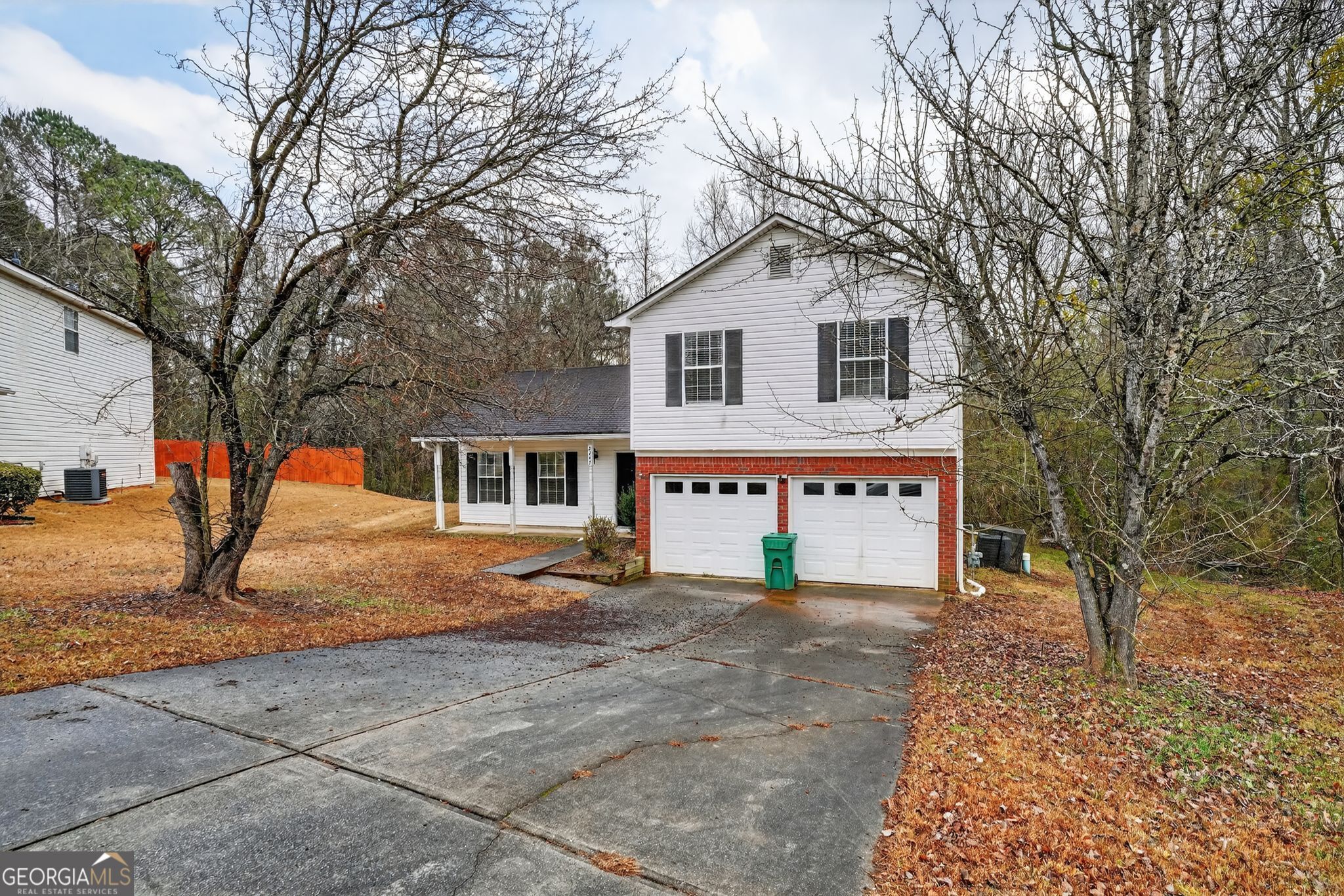 2247 Clayton Ridge Lithonia, GA 30058 - Photo 3 of 35