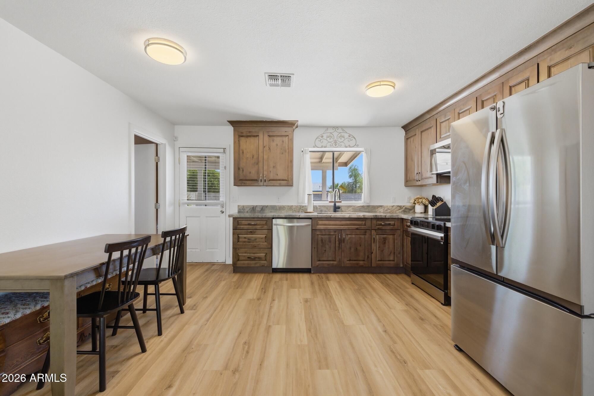 9251 West Gary Road Peoria, AZ 85345 - Photo 7 of 26 _H__5335