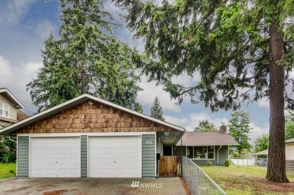 2301 Northeast 10th Street Renton, WA 98056 - Photo 1 of 17