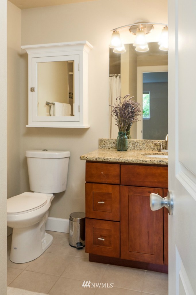 2301 Northeast 10th Street Renton, WA 98056 - Photo 12 of 17