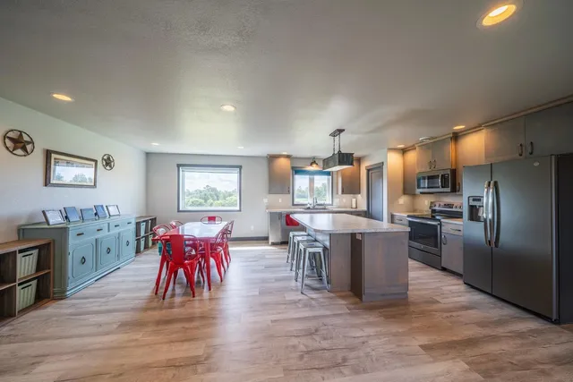 $659,000 | 27196 Co Highway 21, Detroit Lakes, MN 56501