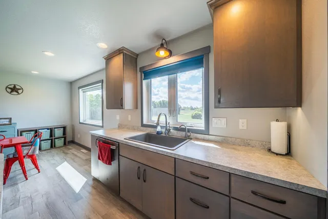 $659,000 | 27196 Co Highway 21, Detroit Lakes, MN 56501