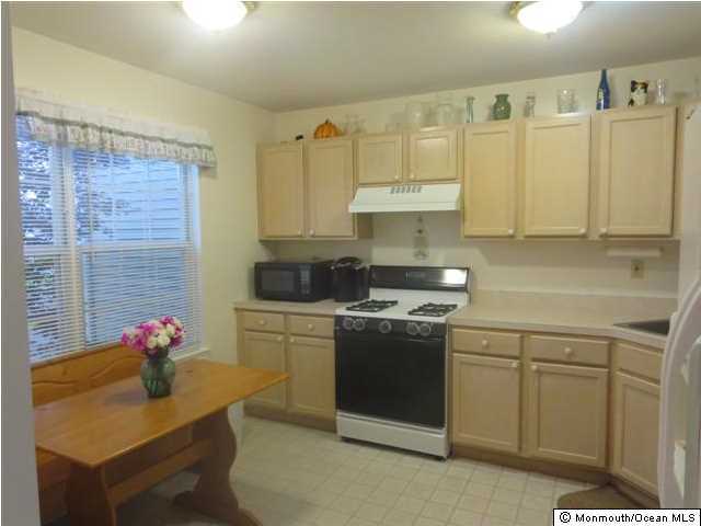 11 Perri Road Freehold, NJ 07728 - Photo 3 of 14 Additional Photo