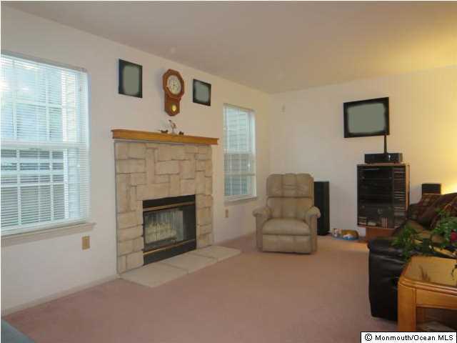 11 Perri Road Freehold, NJ 07728 - Photo 8 of 14 Additional Photo