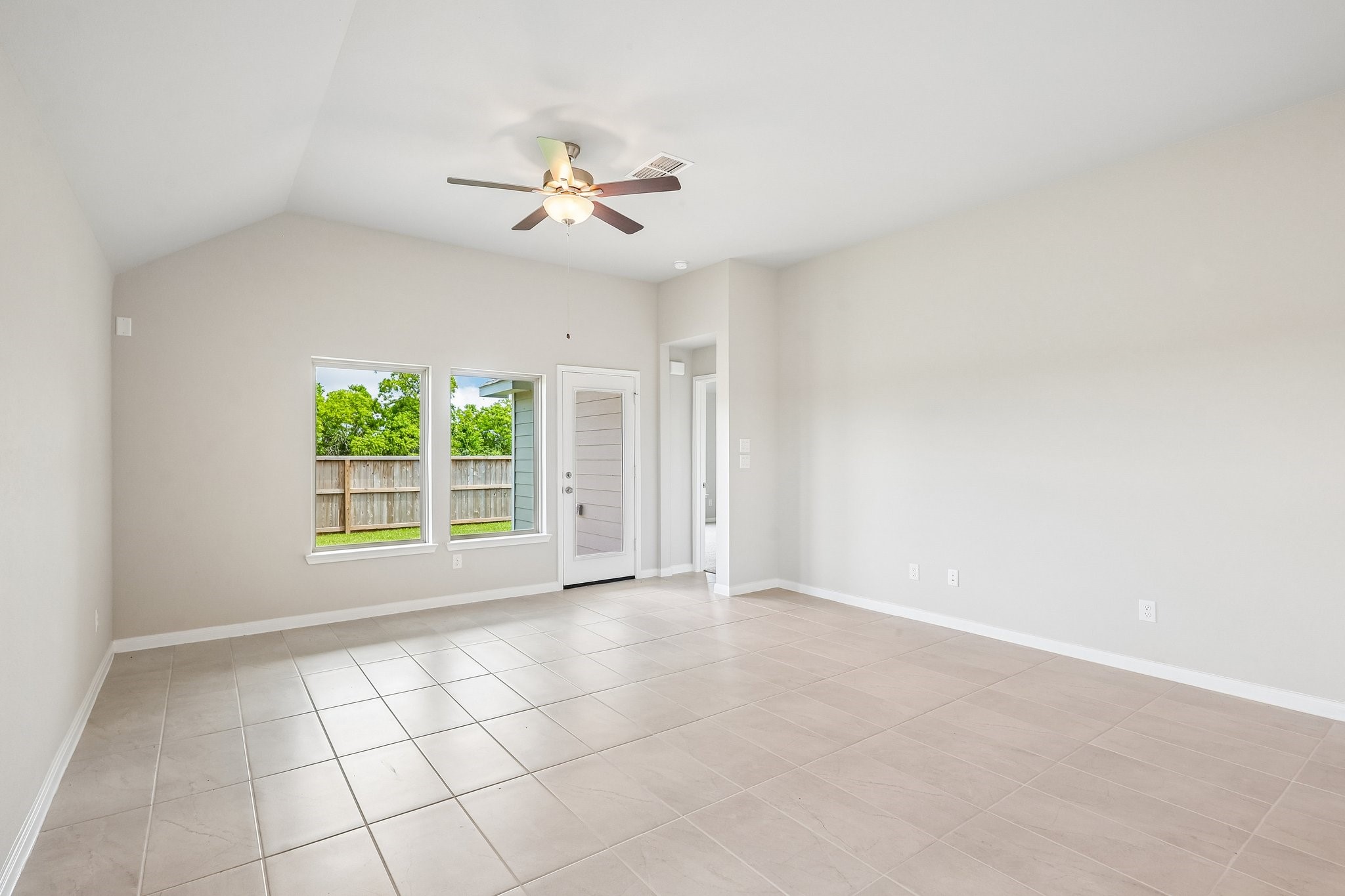 739 Hidden Mdw Street Rosharon, TX 77583 - Photo 17 of 41