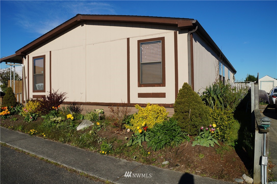 204 Southwest Terry Road, Unit 54 Coupeville, WA 98239 - Photo 3 of 19 Gallery Image 3