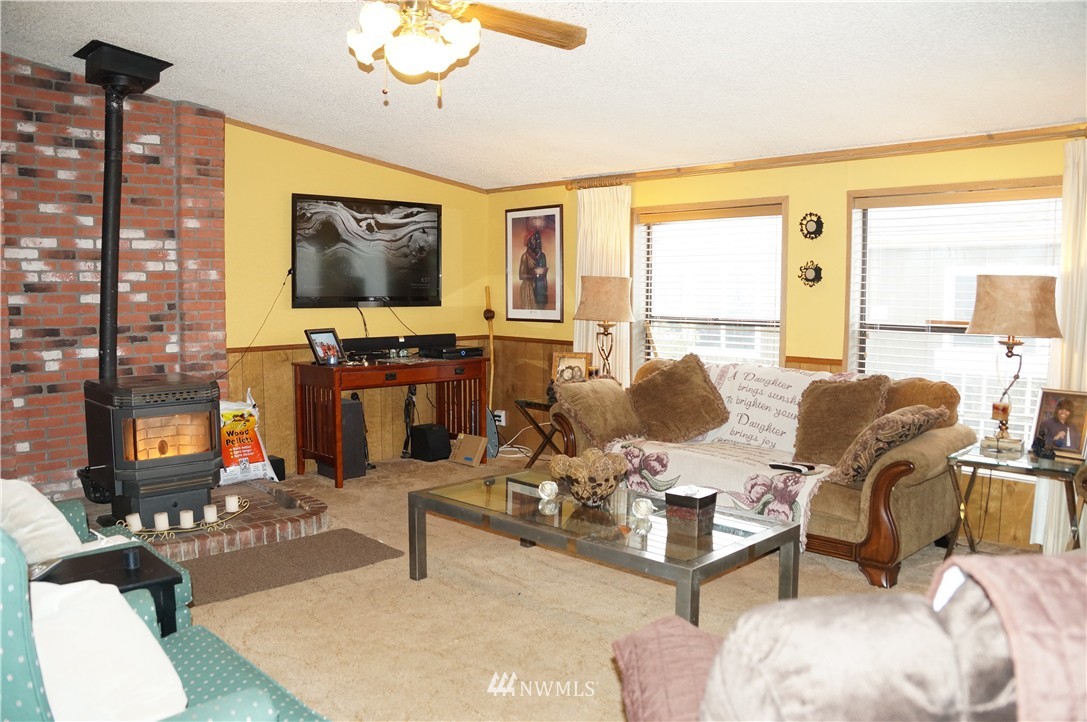 204 Southwest Terry Road, Unit 54 Coupeville, WA 98239 - Photo 5 of 19 Gallery Image 5
