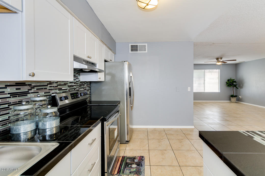 6933 West Camelback Road Phoenix, AZ 85033 - Photo 15 of 29 15 - Camelback