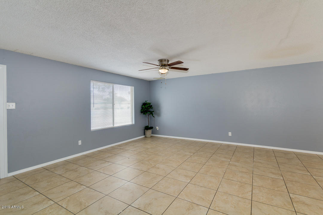 6933 West Camelback Road Phoenix, AZ 85033 - Photo 5 of 29 05 - Camelback